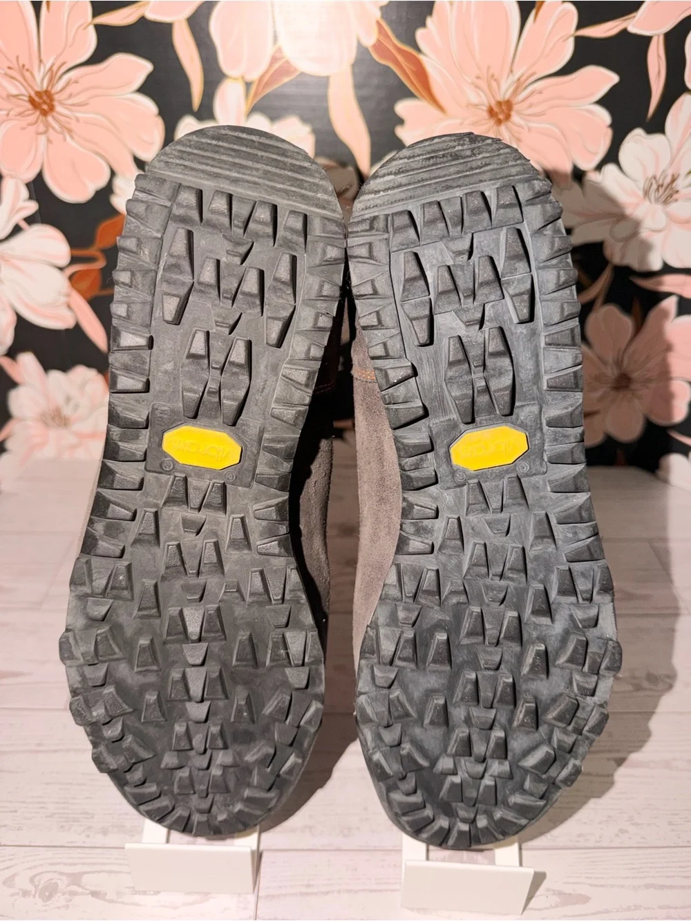 AKU Slope Micro GTX Gore-Tex Vibram Hiking Boots M6 W7.5